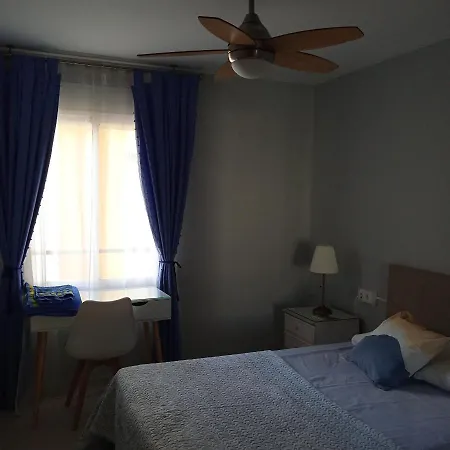 Alquilo Con Bano Y Cocina Compartida Apartamento